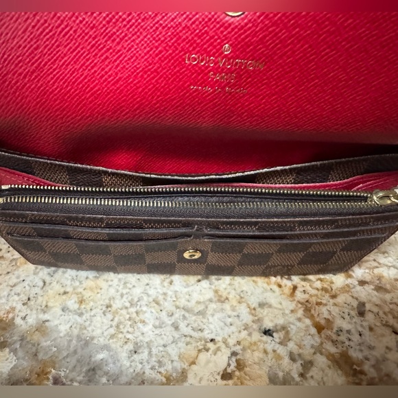 ♥️ Authentic Louis Vuitton Damier Ebene Emilie Wallet Red - Picture 9 of 16